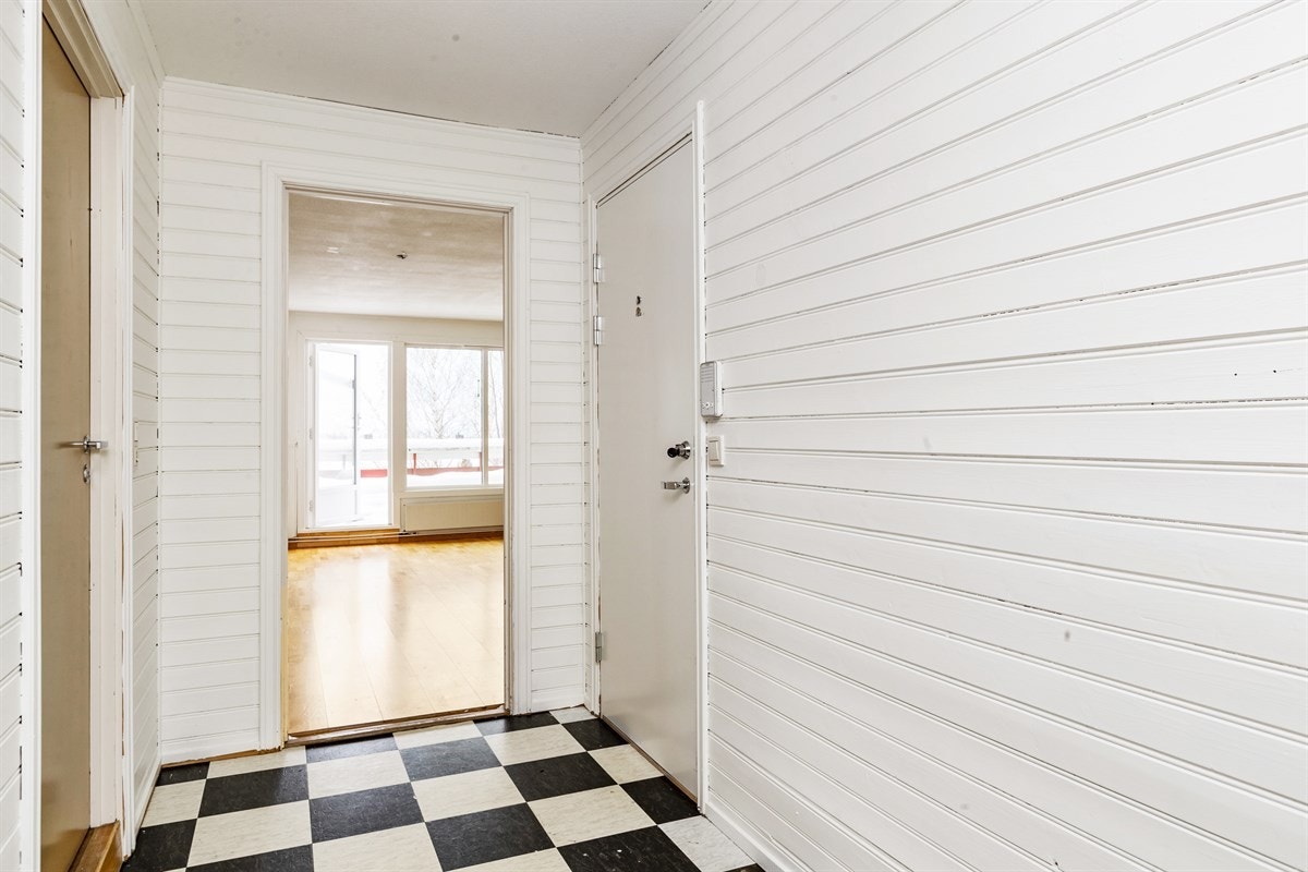 God planløsning med store rom og gjennomgående lys Galleribilde