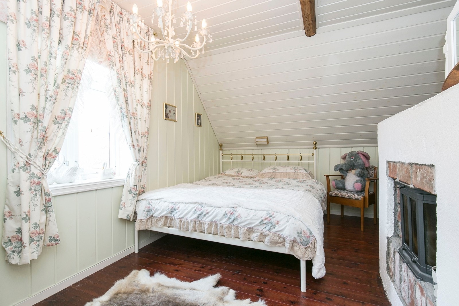 Soverom 2. etg Galleribilde