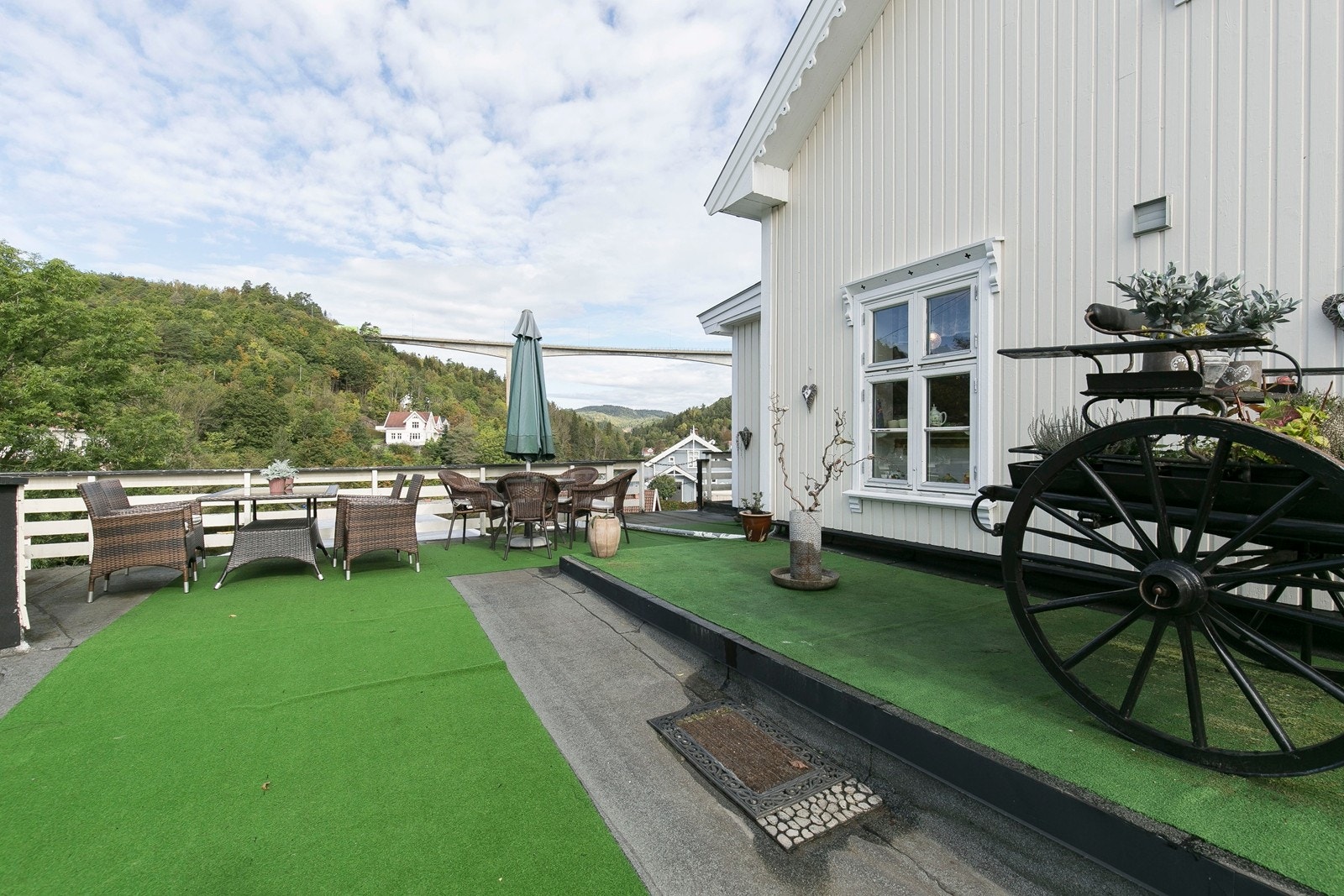 Uteplass, terrasse Galleribilde