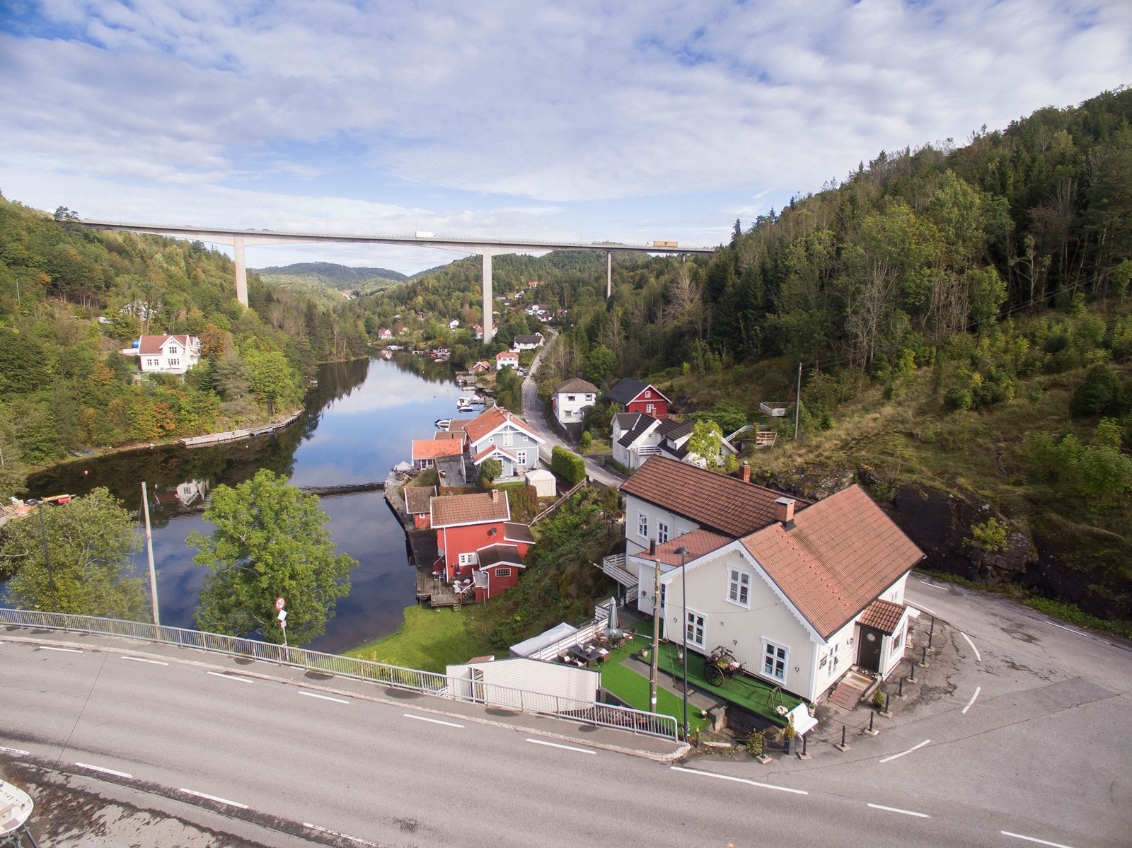 Fasade drone 2 Galleribilde