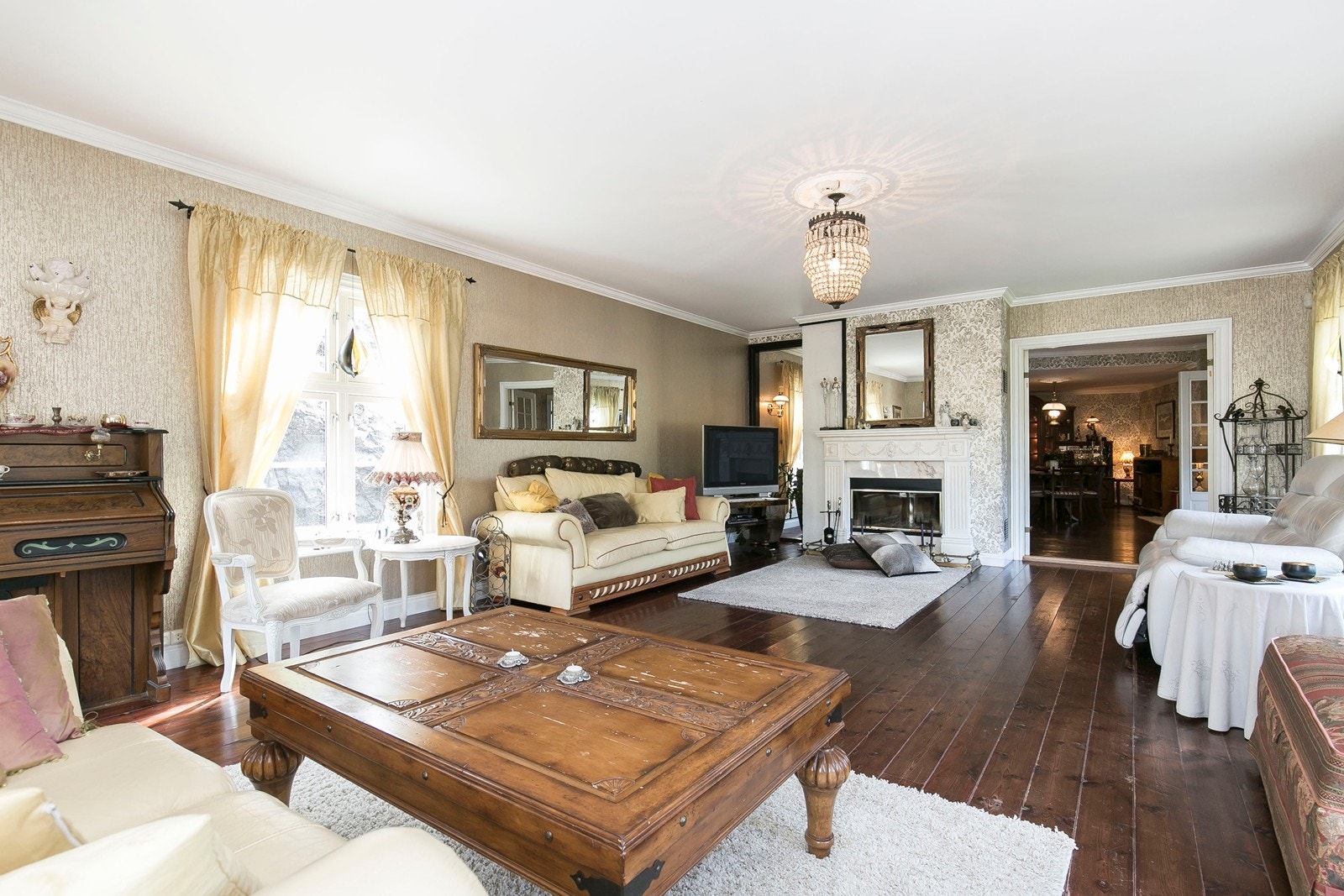 Stue med peis Galleribilde