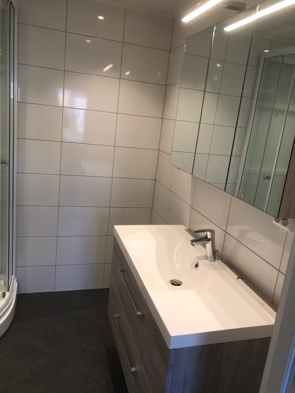 Nyere bad 2 Etg. Galleribilde