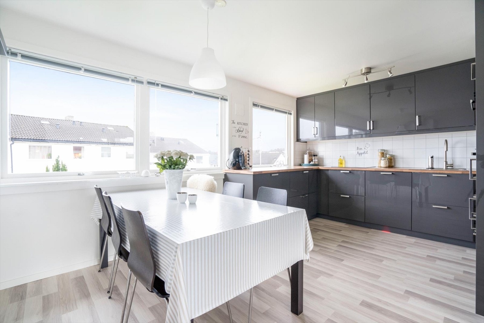 EiendomsMegler 1 v/ Thea Lærdal har gleden av å presentere Berings gate 15. Galleribilde