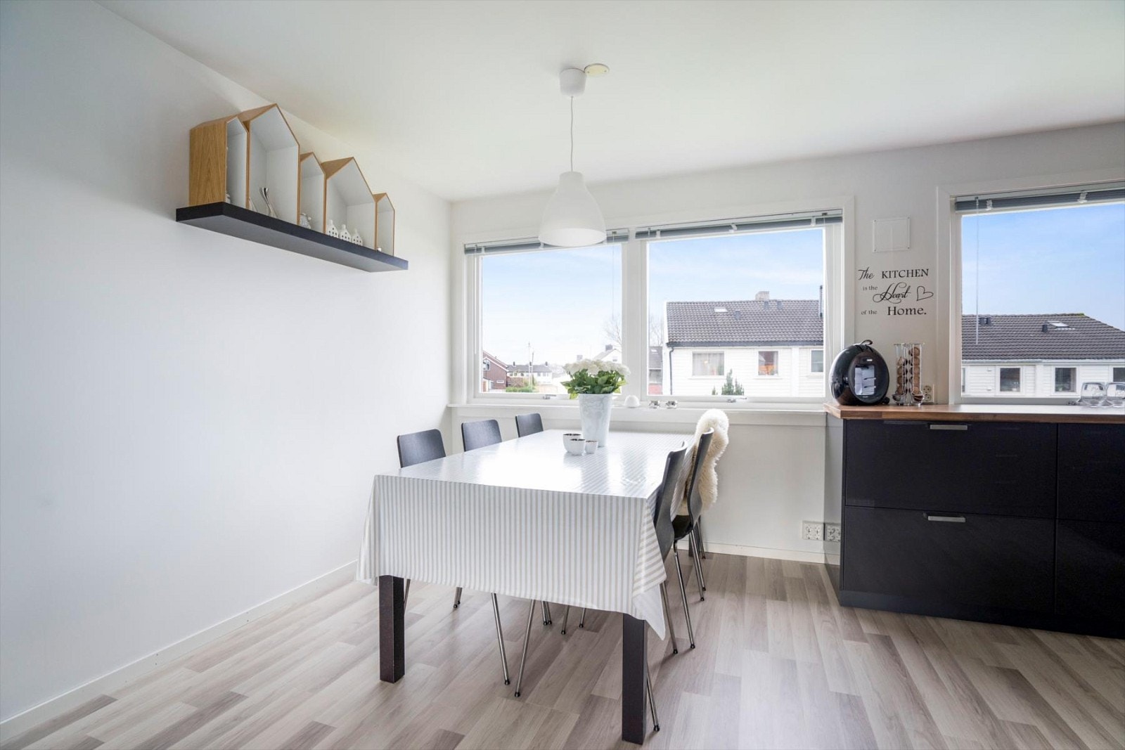 EiendomsMegler 1 v/ Thea Lærdal har gleden av å presentere Berings gate 15. Galleribilde