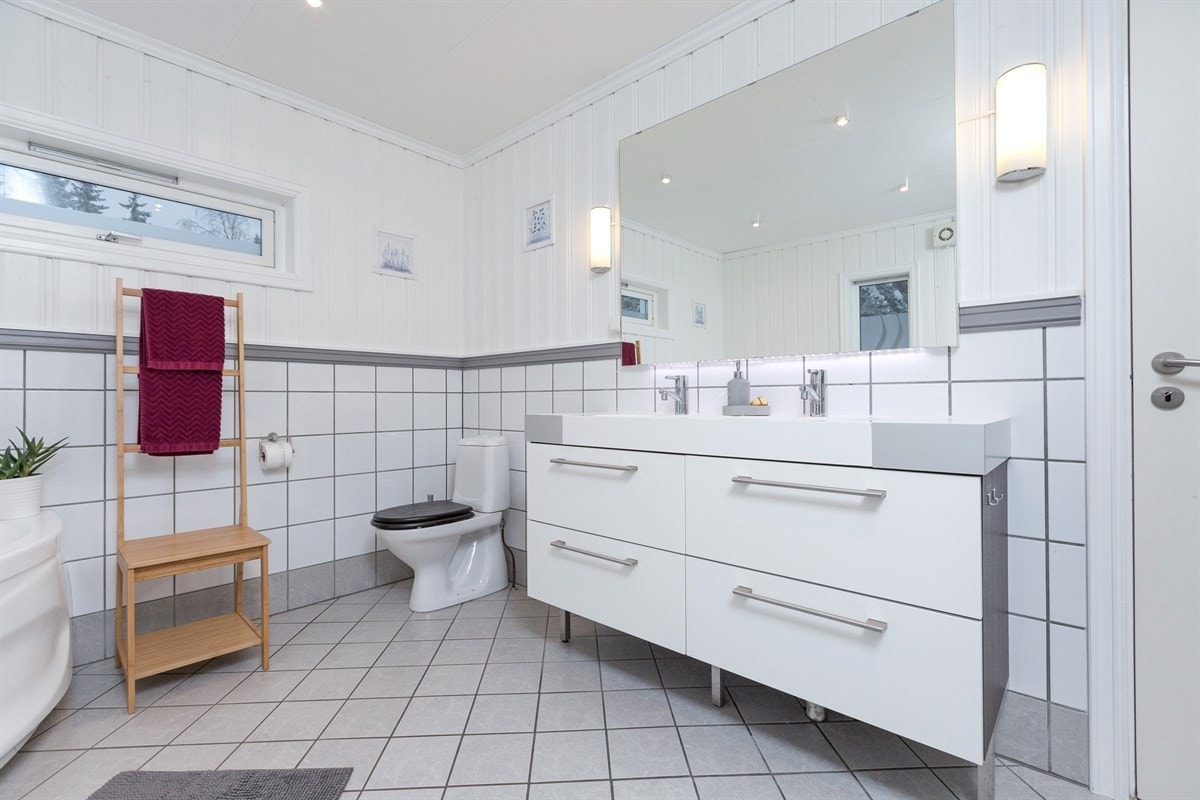 Med dobbel servant unngår du "kø" på badet Galleribilde