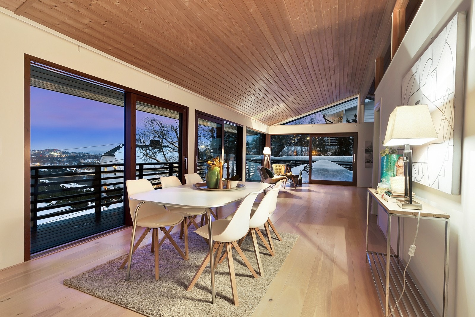 Spisestue kveldsbilde Galleribilde