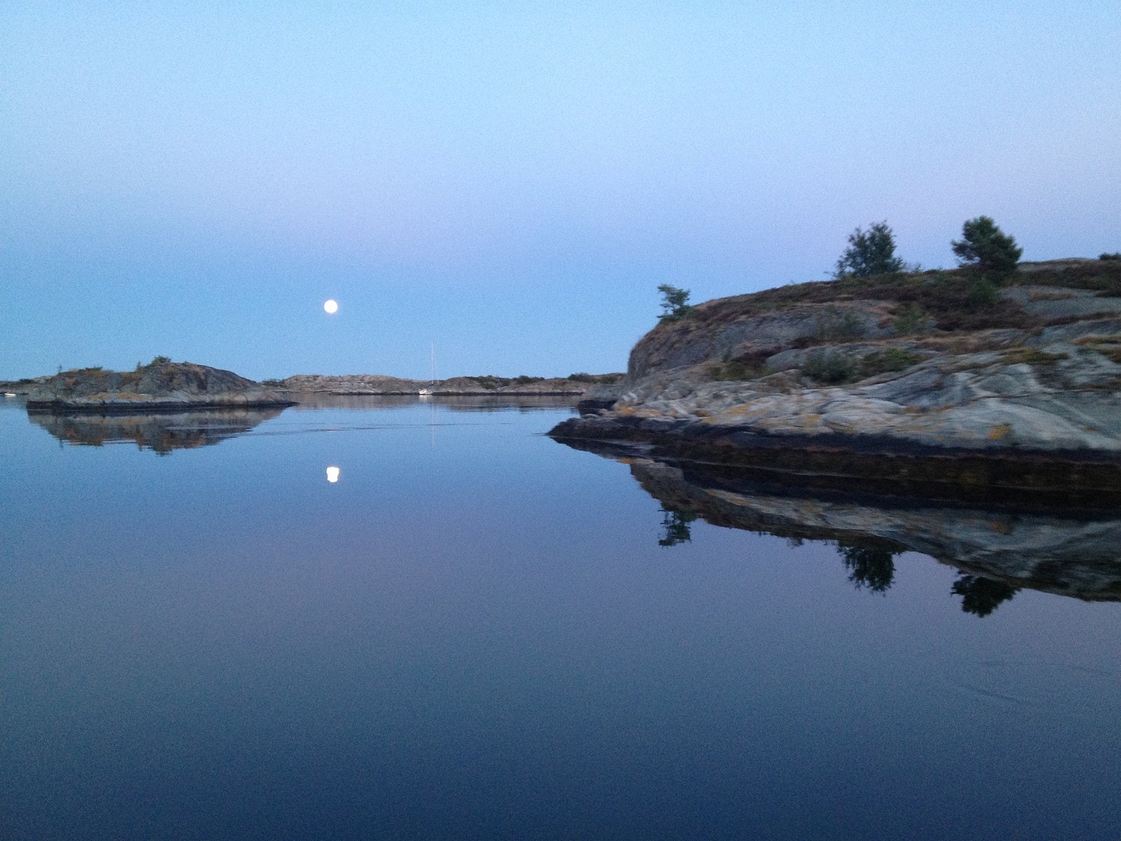 Fra skjærgården utenfor hytta Galleribilde