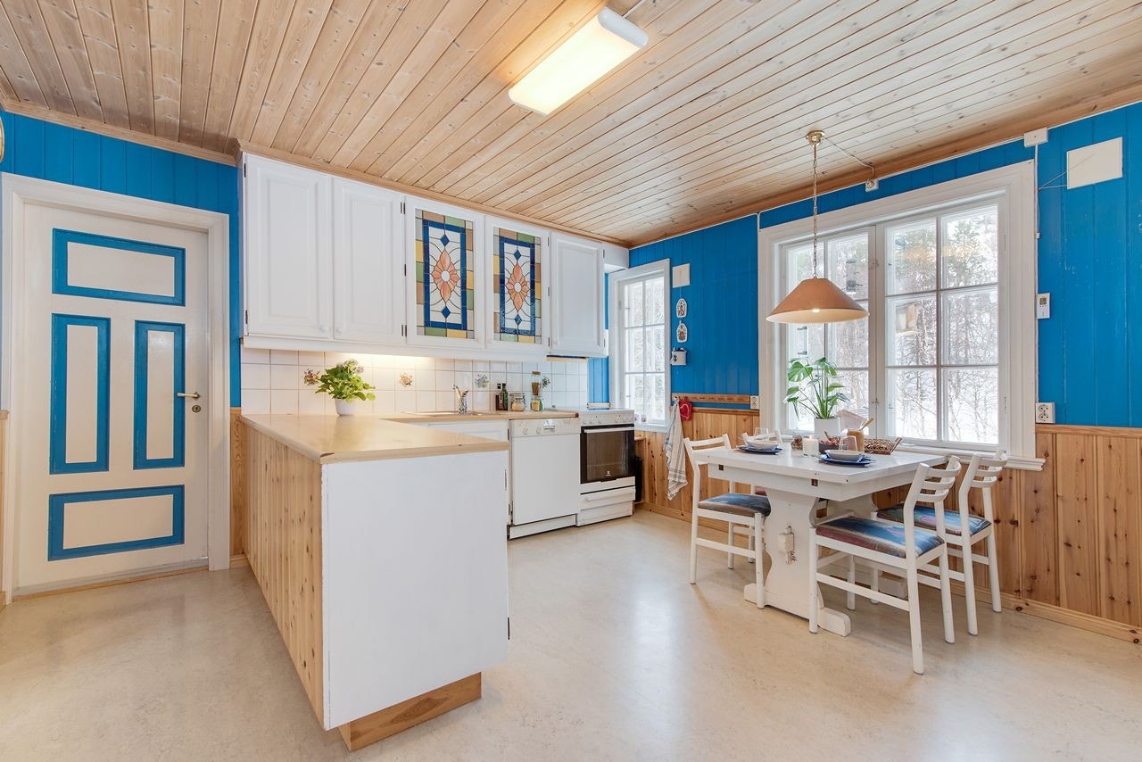 Her kan man underholde gjestene når man lager ferdig middagen. Galleribilde