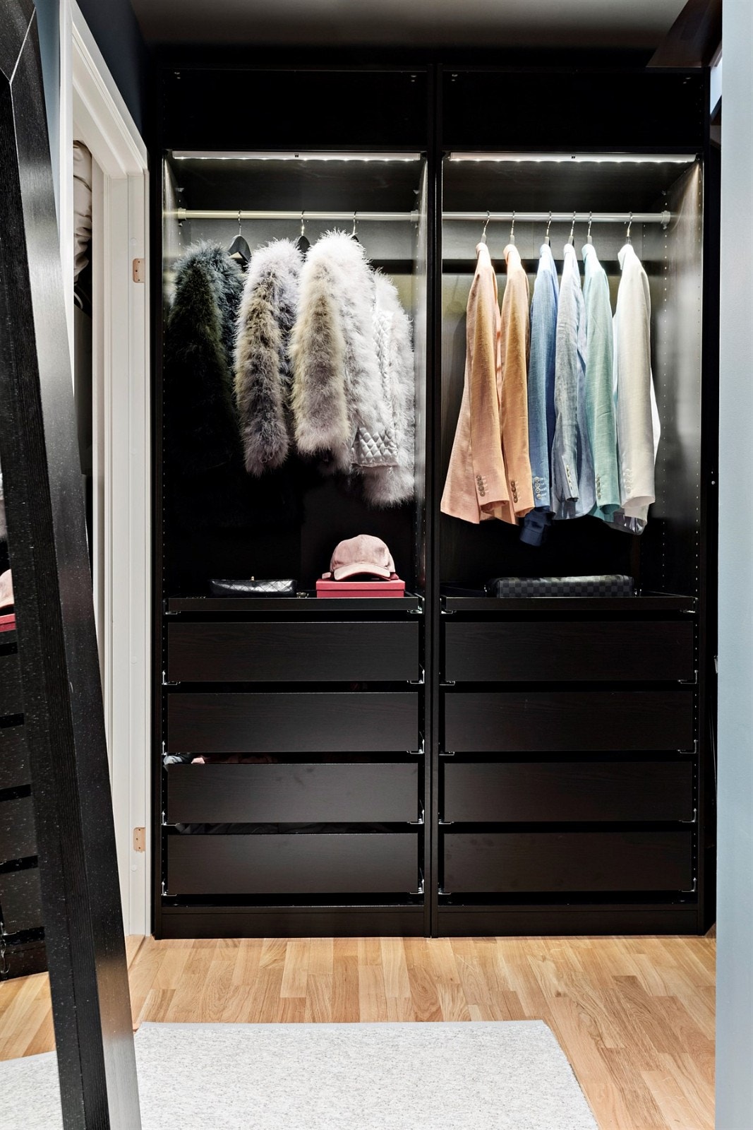 God garderobeløsning og oppbevaring. Ny i 2018. Galleribilde