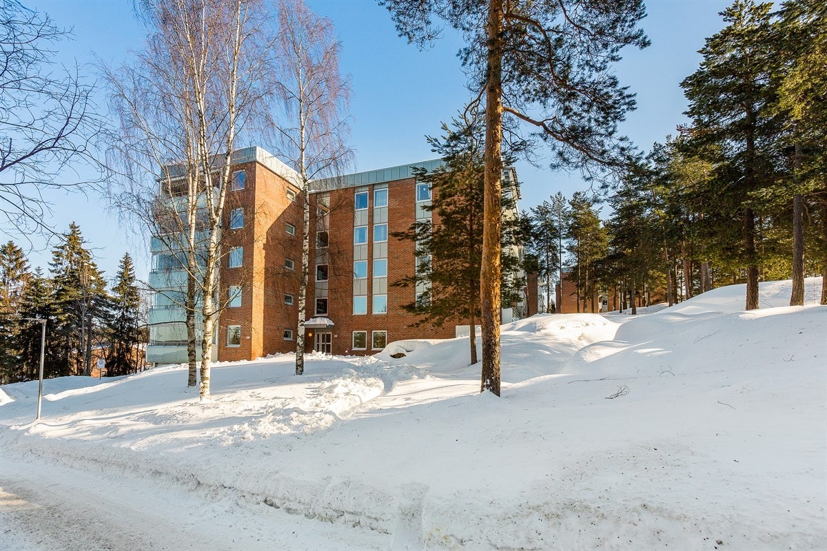 God offentlig kommunikasjon tar deg til sentrum på ca. 20 min, og med bil går det enda kjappere. Galleribilde