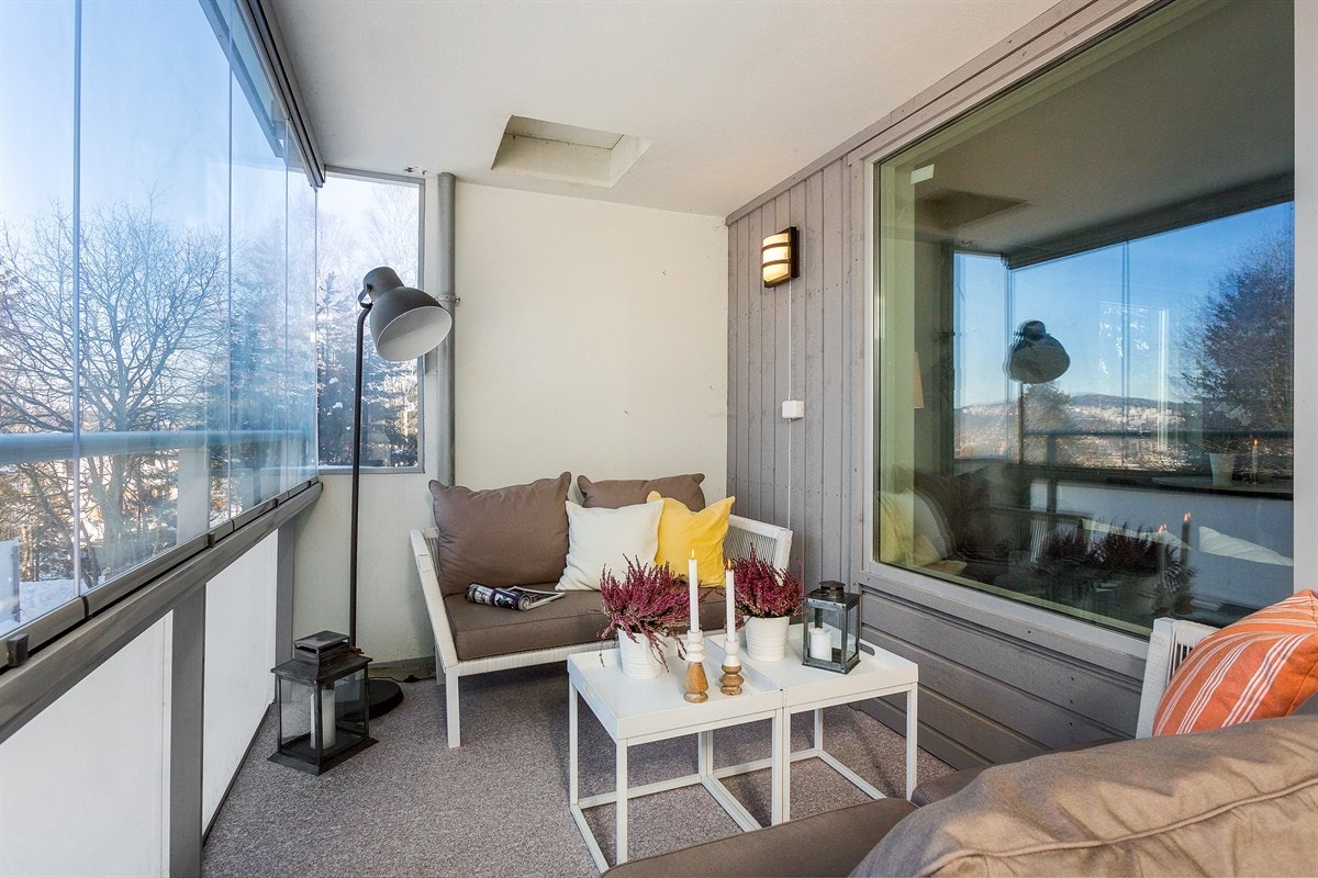 Usjenert utsikt mot vest. Galleribilde