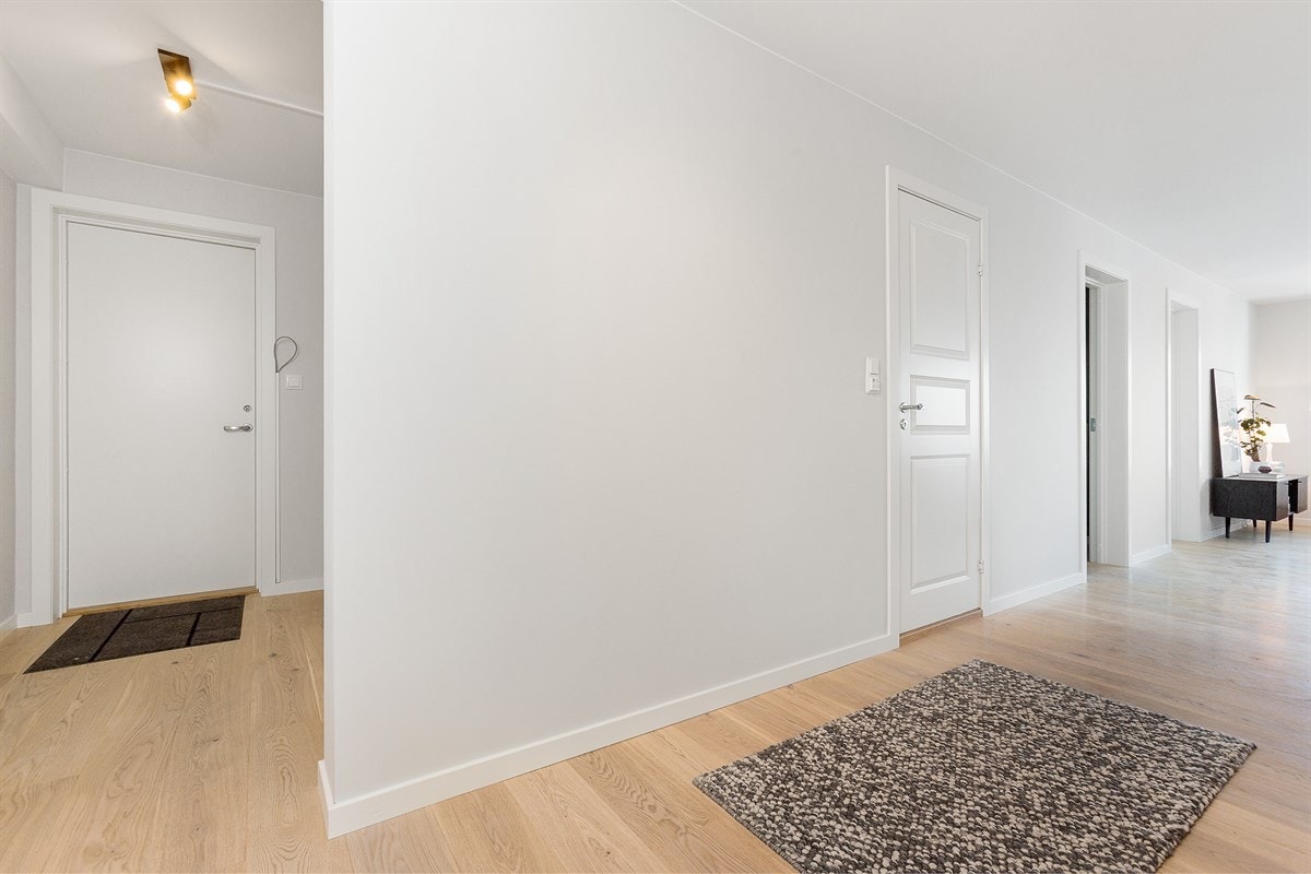 Entré/gang Galleribilde