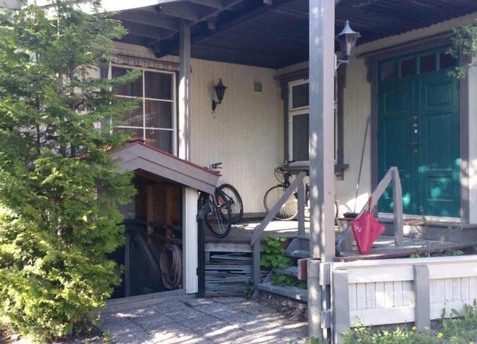 Trivelig inngang i første etasje Galleribilde