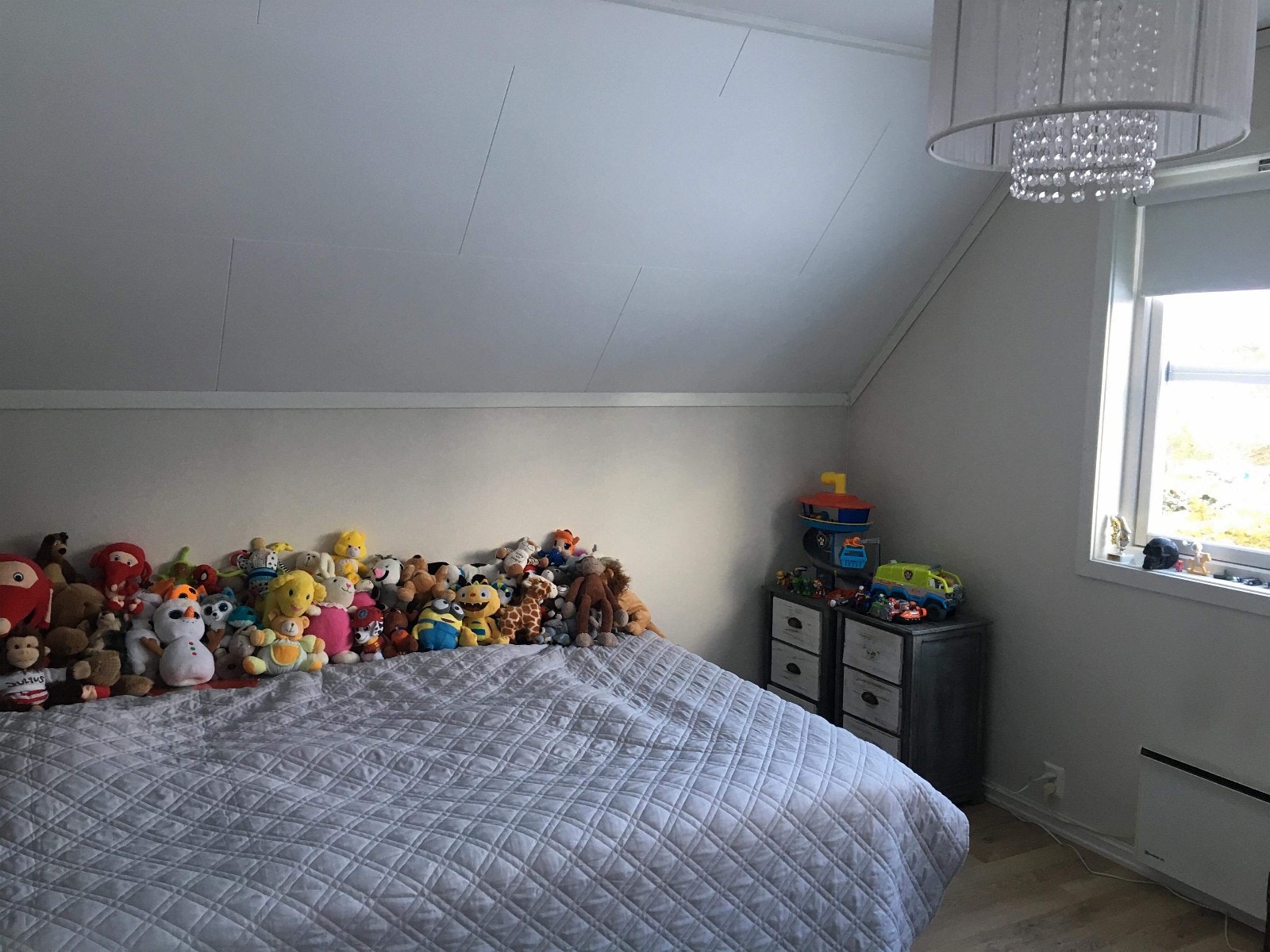 Soverom oppe Galleribilde