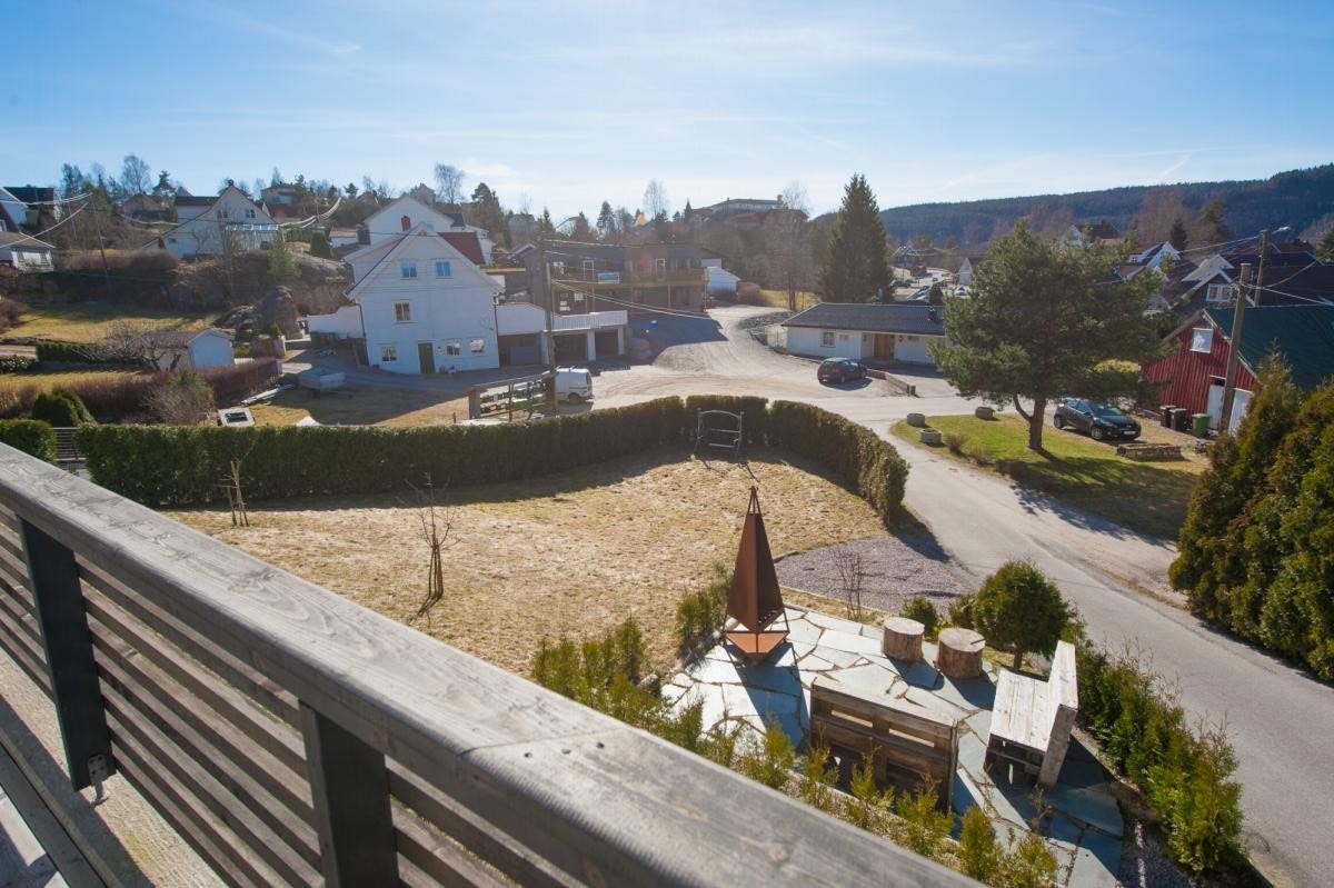 Usjenert utsikt og pent opparbeidet tomt Galleribilde