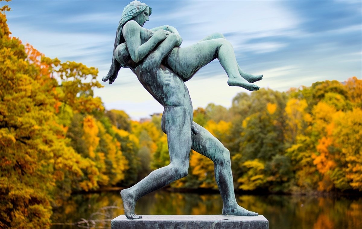 Området tilbyr flotte tur og rekreasjonsområder som Slottsparken, Skarpsnoparken, Hydroparken, Frognerkilen og vakre Frognerparken. Galleribilde