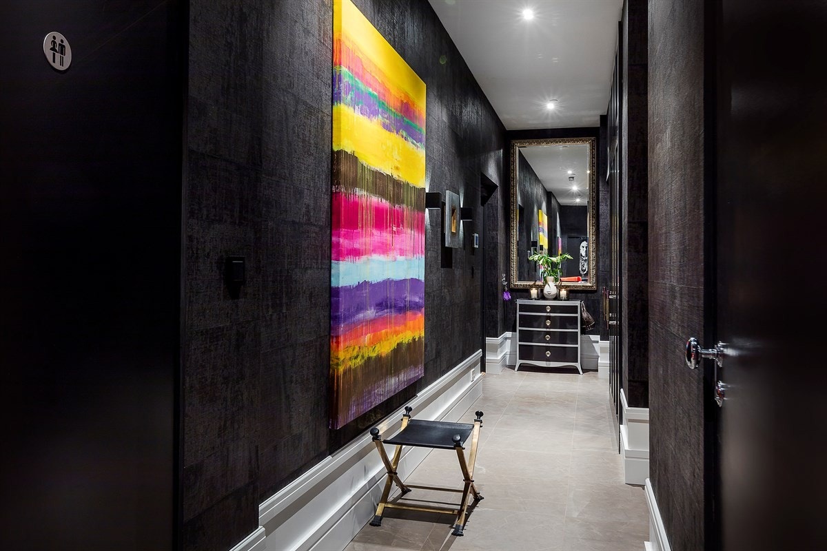 Entré/gang. Galleribilde