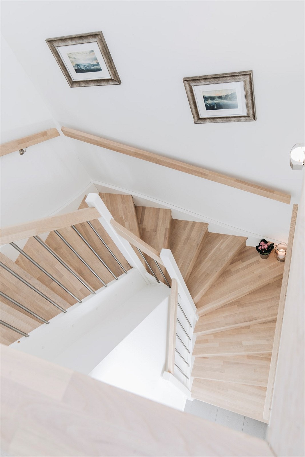 Trapp opp. Galleribilde