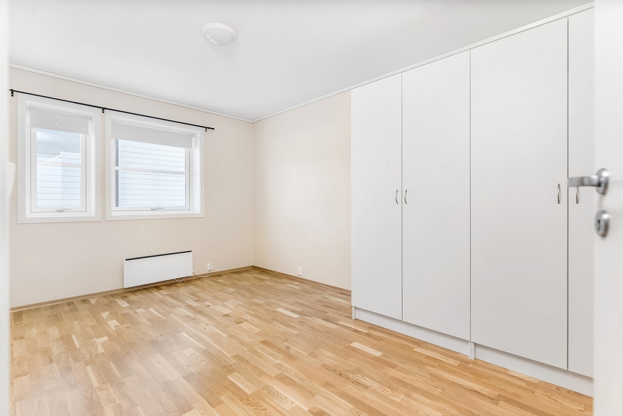 Leiligheten har to pene soverom av god størrelse på henholdsvis 10 og 13 kvm Galleribilde