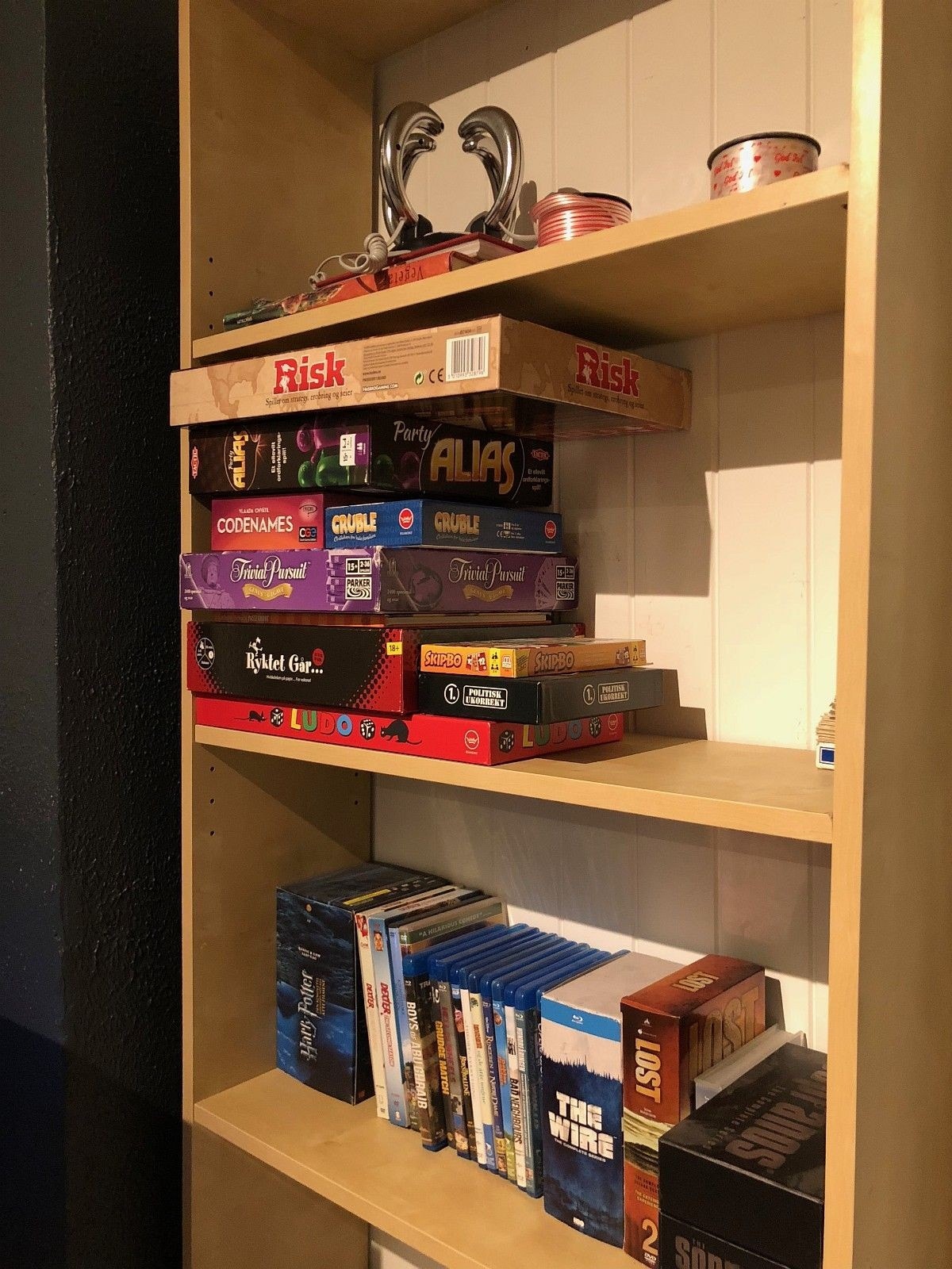 Vi spiller en del brettspill og liker og være sosiale Galleribilde