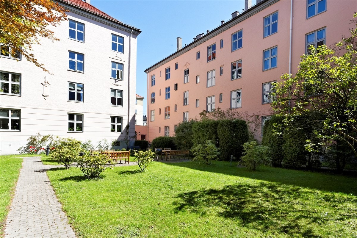 Fasade før bygging av balkongner Galleribilde