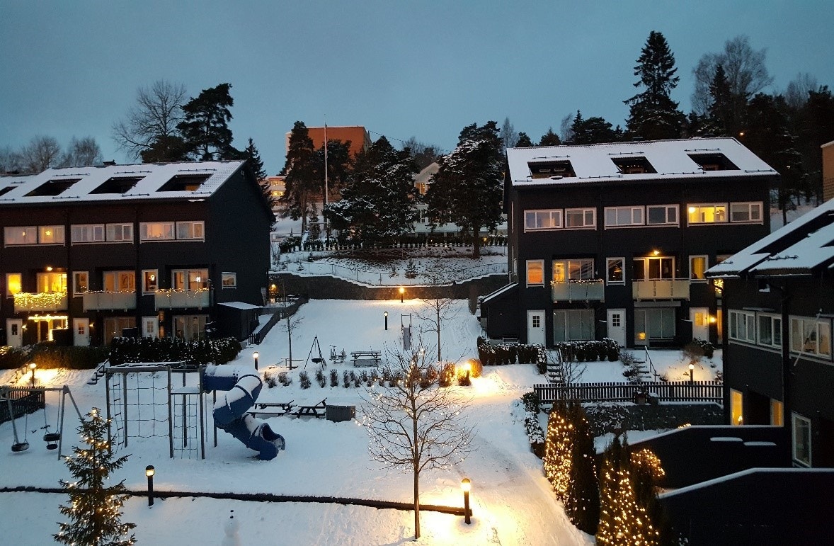 Idyllisk bilde tatt fra soveromsvinduet av selger Galleribilde