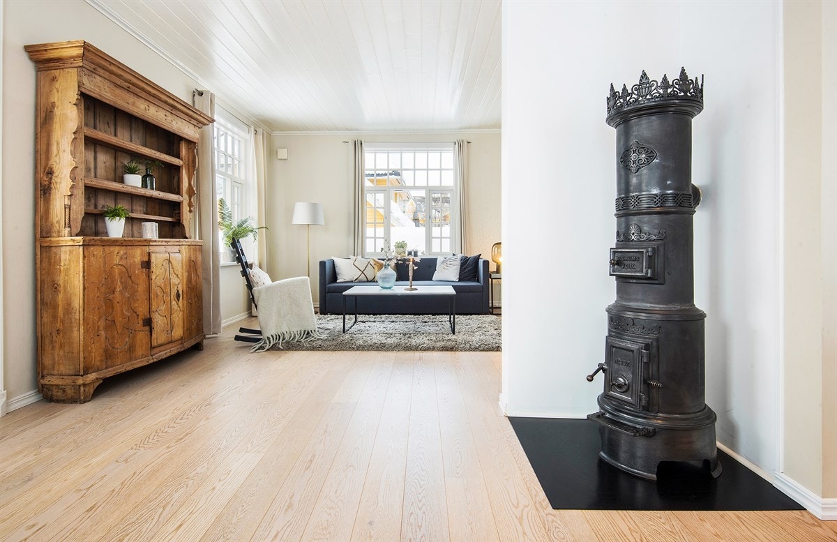 Original rundovn i spisestue Galleribilde