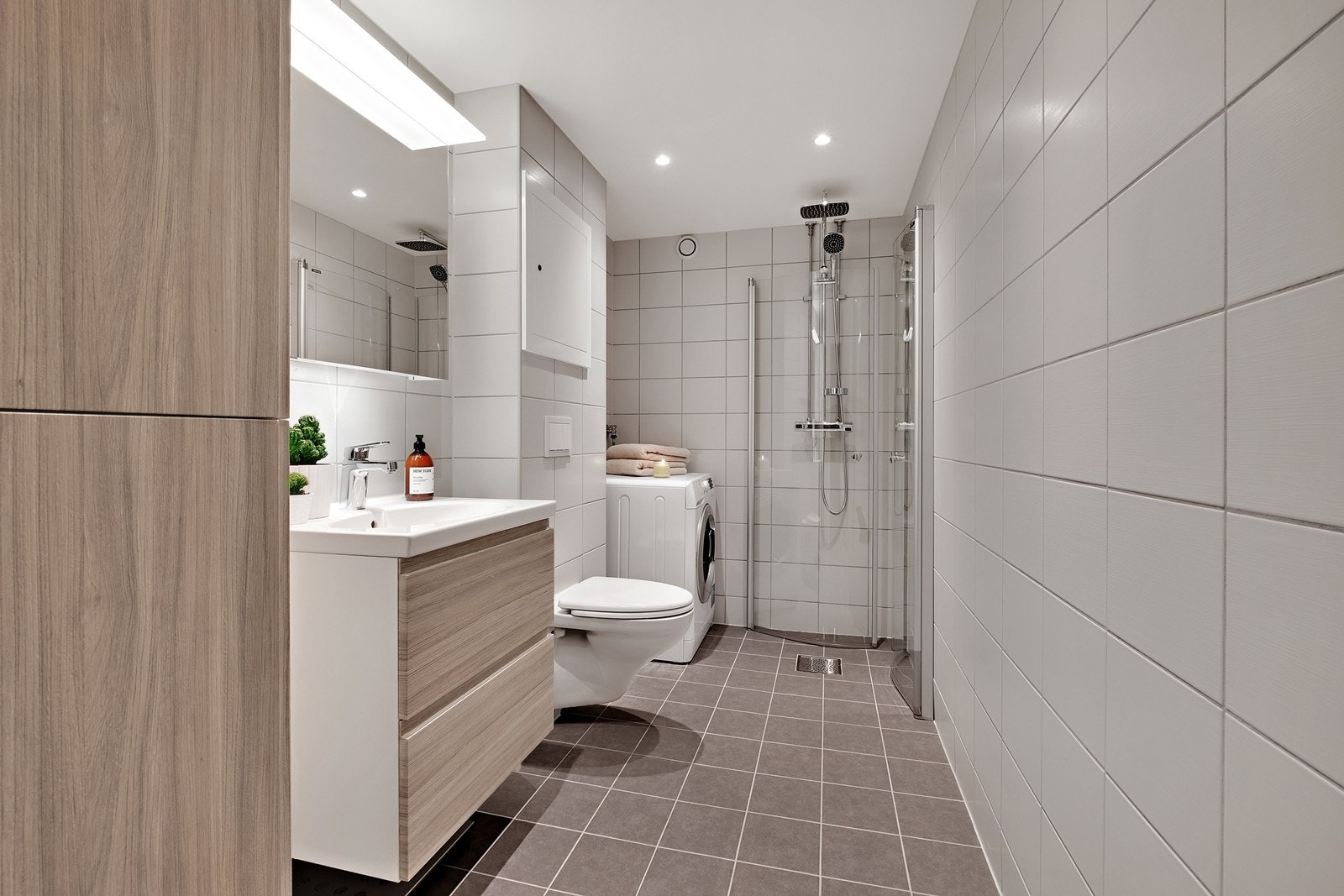 Splitter nytt bad pusset opp i regi av borettslaget Galleribilde