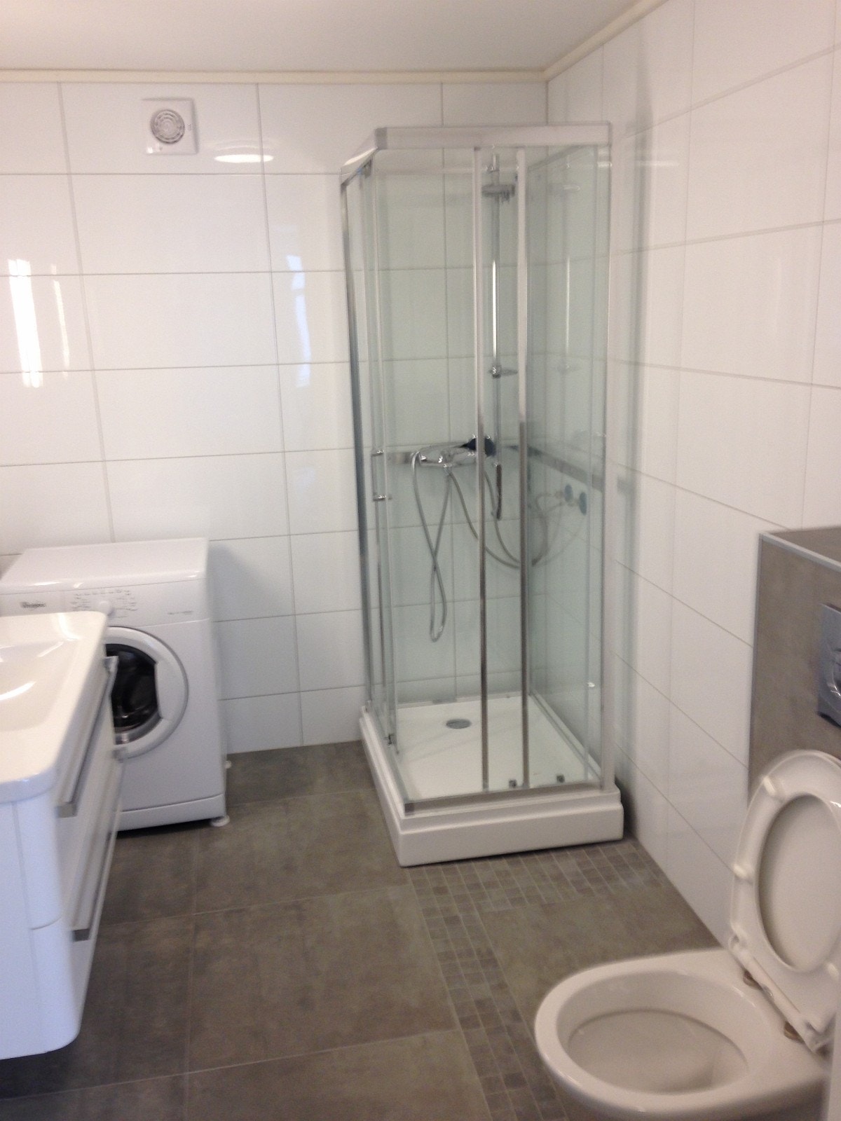 bad inkl vaske maskin Galleribilde
