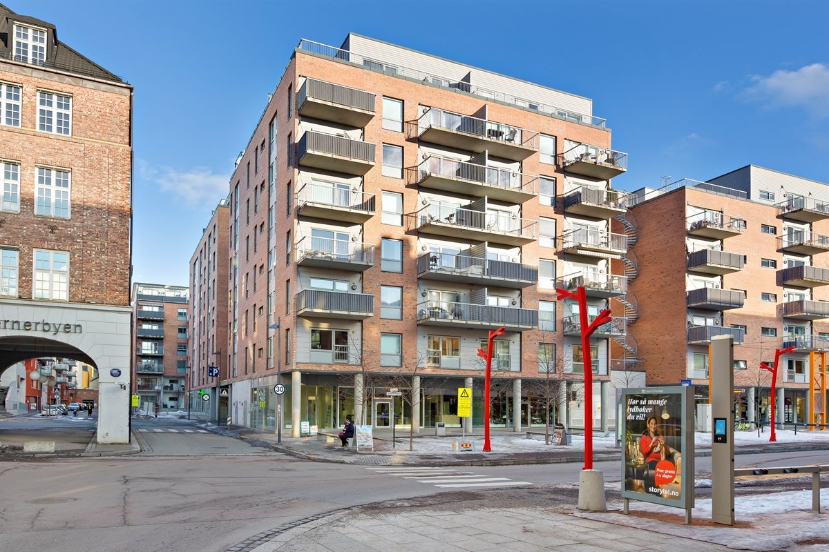 Fasade boligblokk. Galleribilde