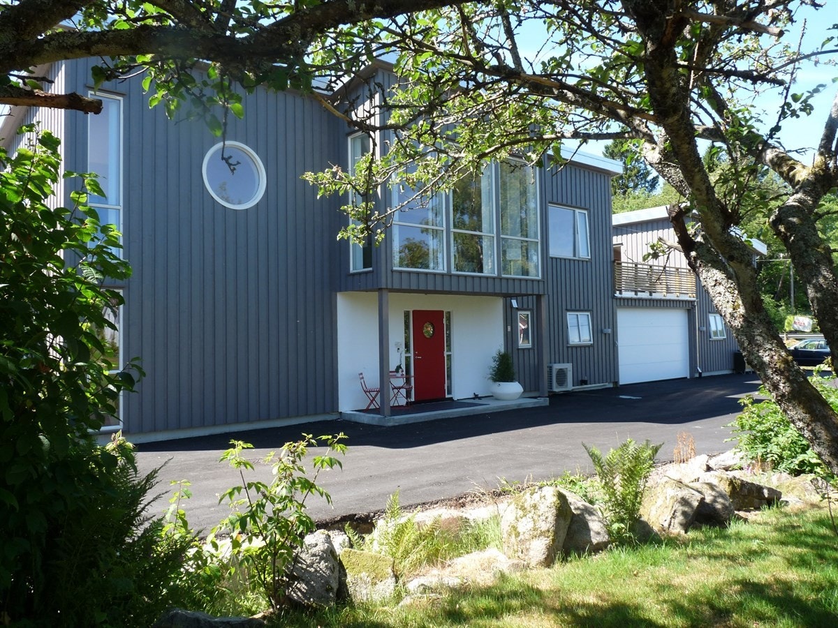 Fasade (privat sommerbilde) Galleribilde