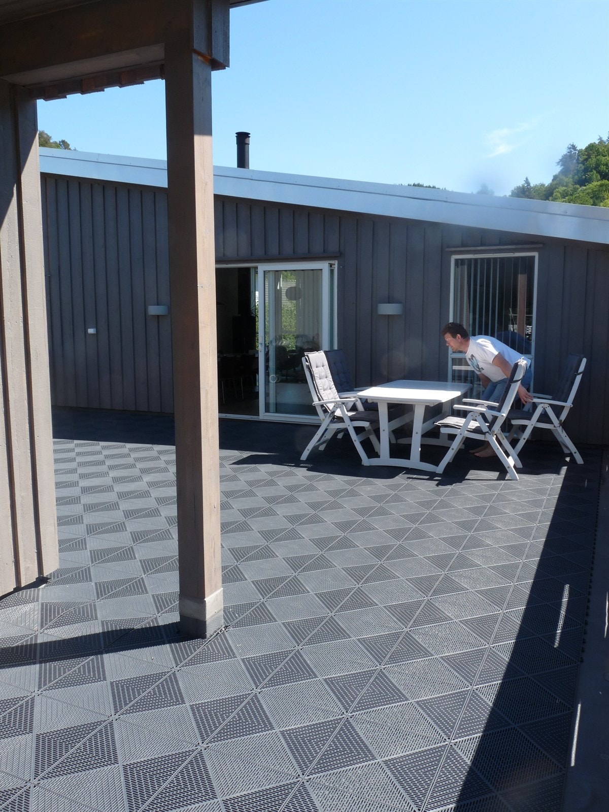 Terrasse (privat sommerbilde) Galleribilde