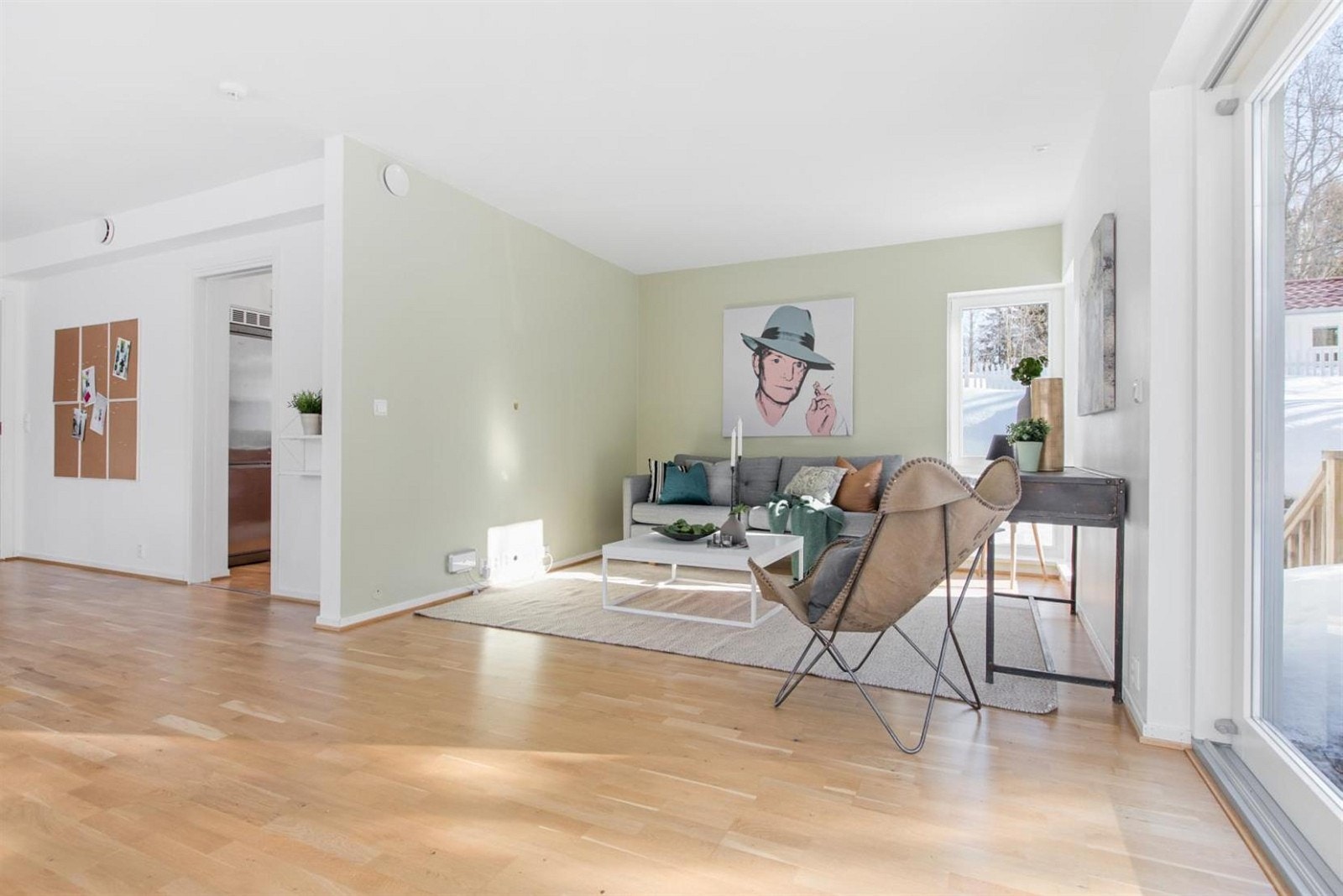 God plass til sofagruppe. Galleribilde