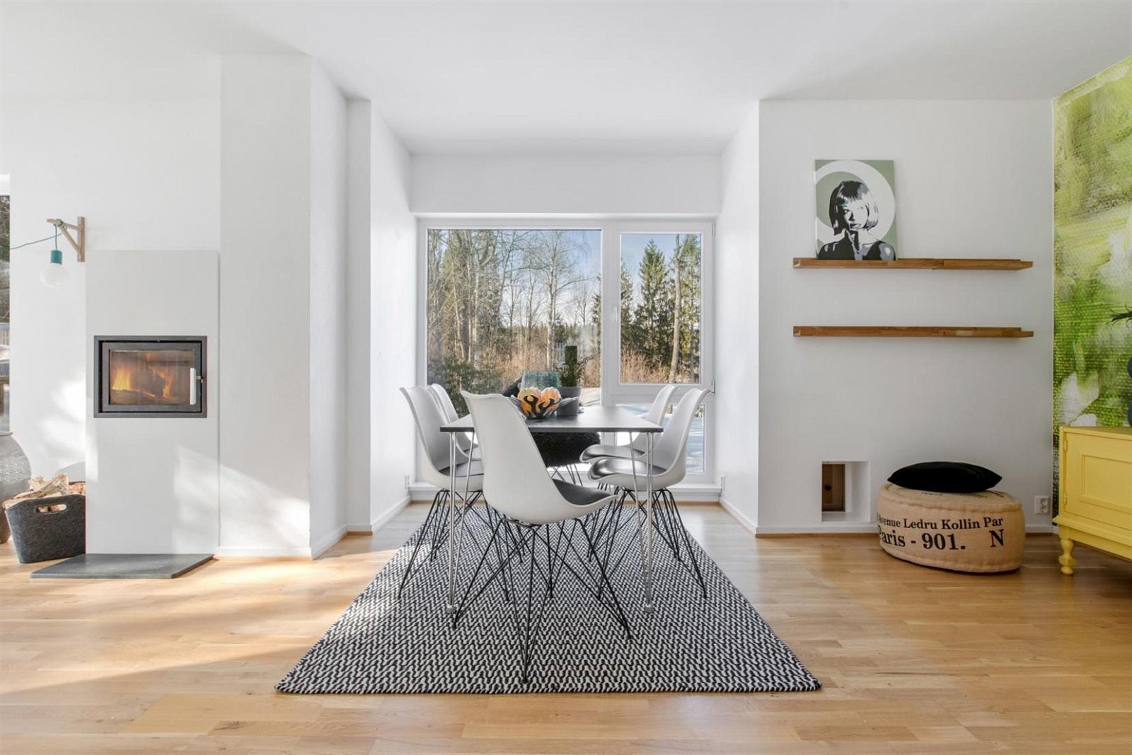 God plass til spisebord. Galleribilde