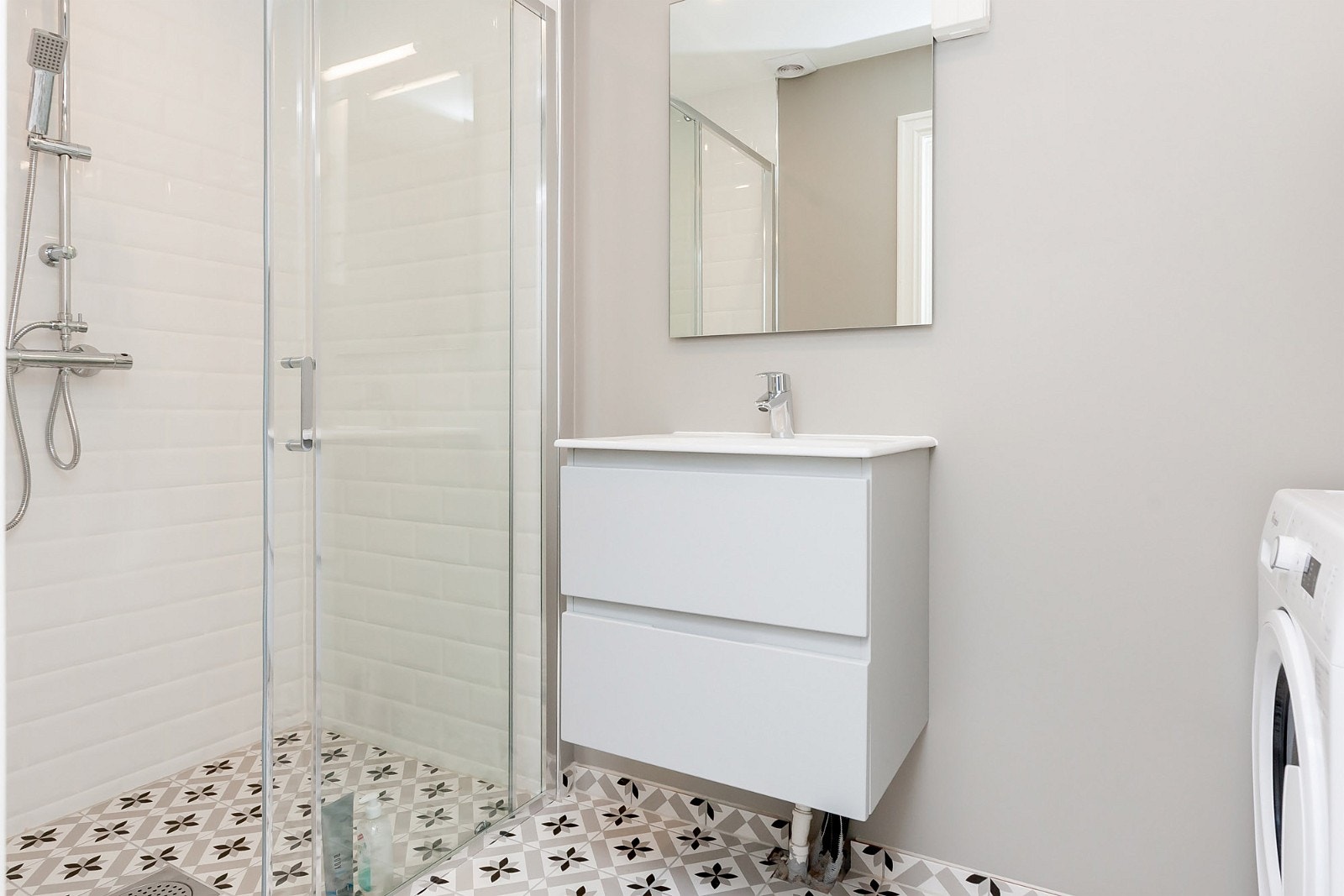 Bad 1. Første etasje Galleribilde