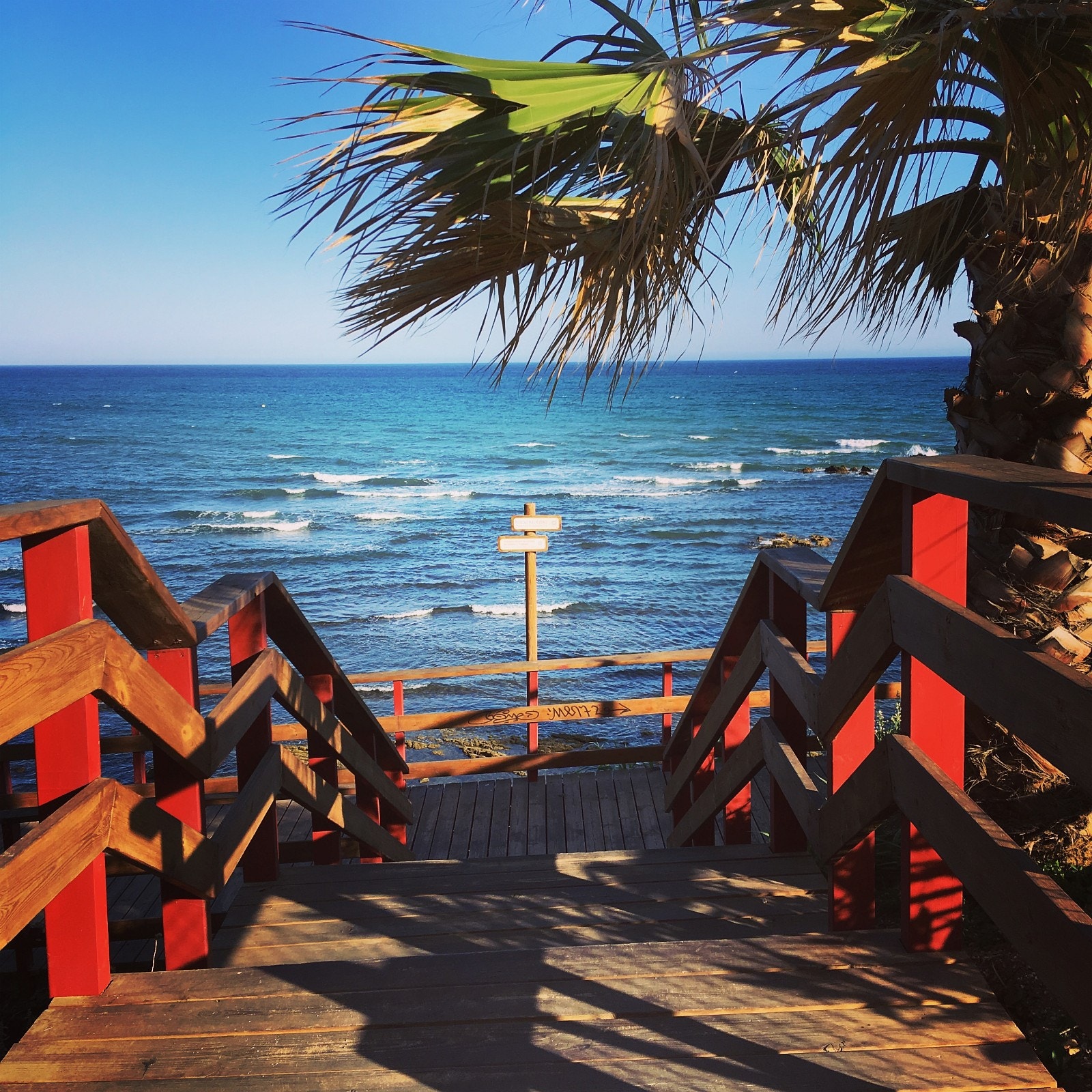 Flotte turmuligheter i La Cala. Strandpromenade fra La Cala til Cabopino. Galleribilde