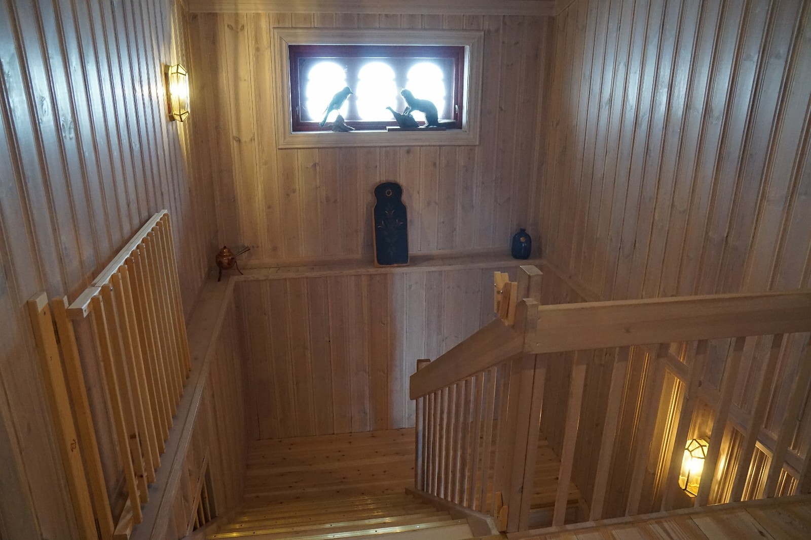 Barnevennlig med trappegrind øverst i trappen Galleribilde