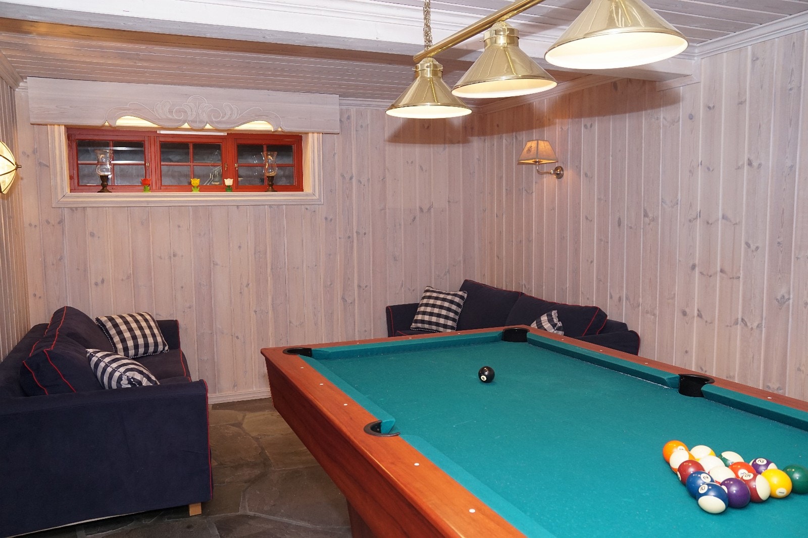 Biljardrom med egen sittegruppe Galleribilde