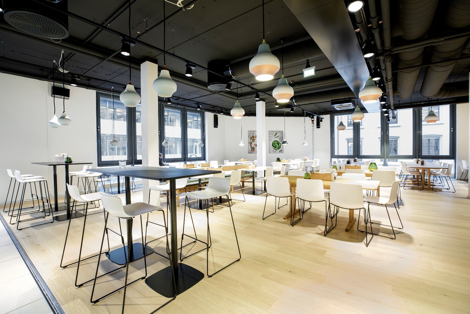 Glasmagasinet har kanskje byens flotteste personalrestaurant Galleribilde