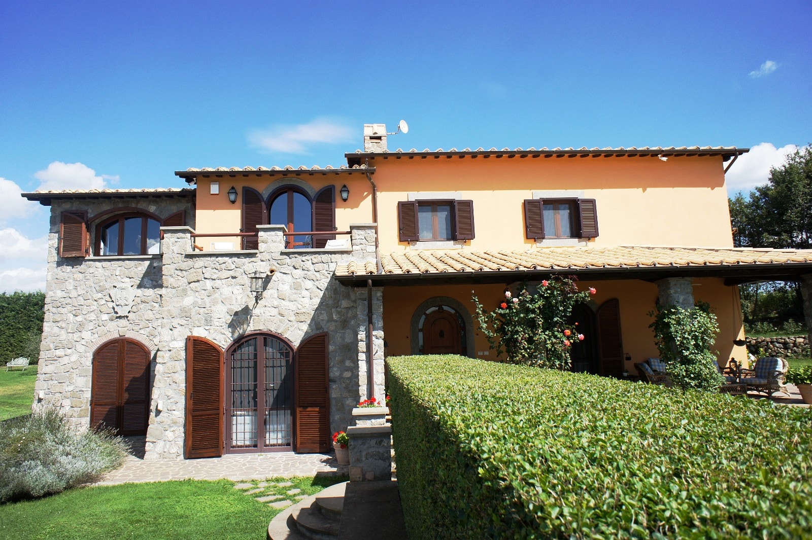 Arkitekt tegnet. Påbegynt i 2005, ferdigstilt 2006/2007 Galleribilde