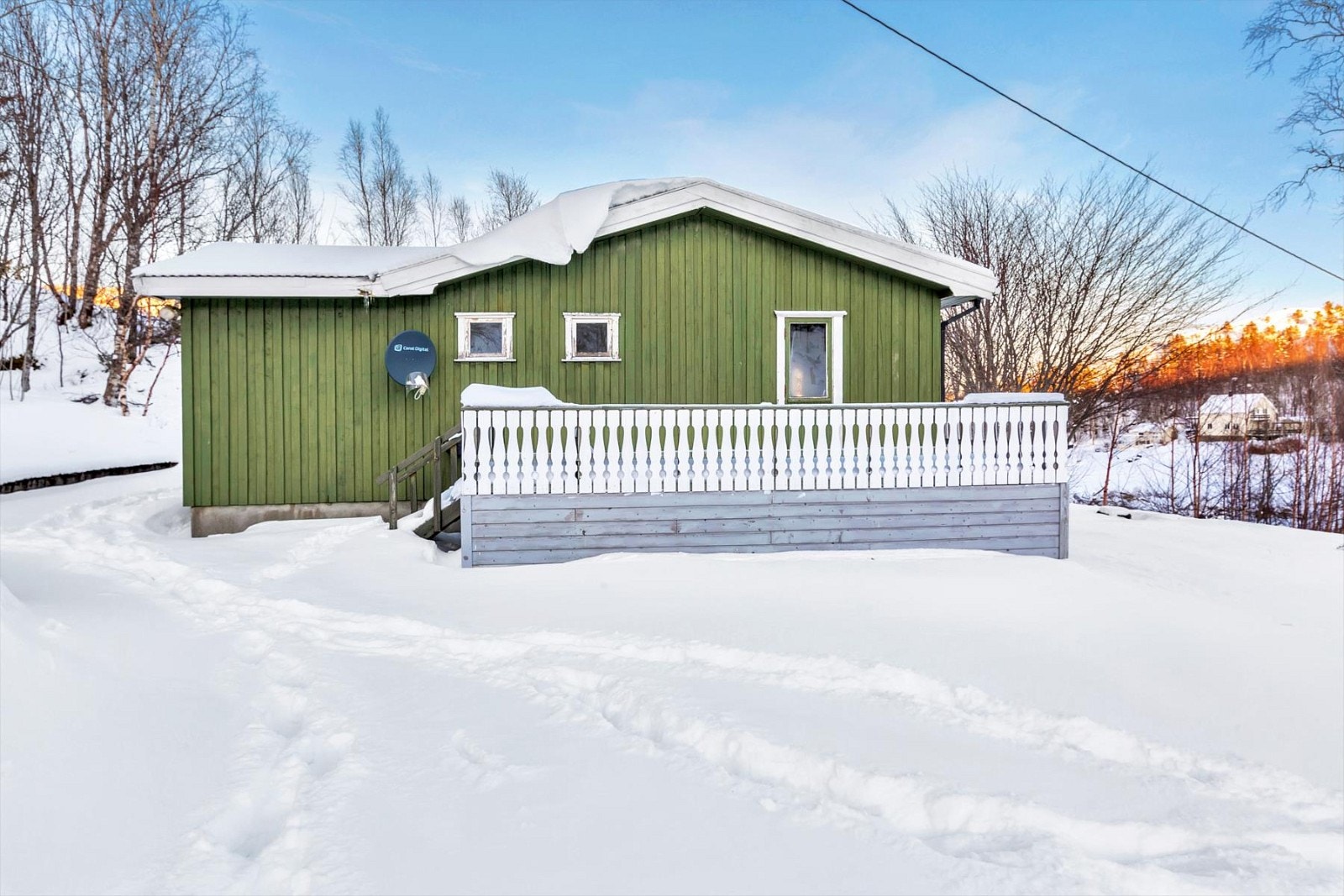 Normale lys/solforhold og utsikt til nærområdet. Galleribilde