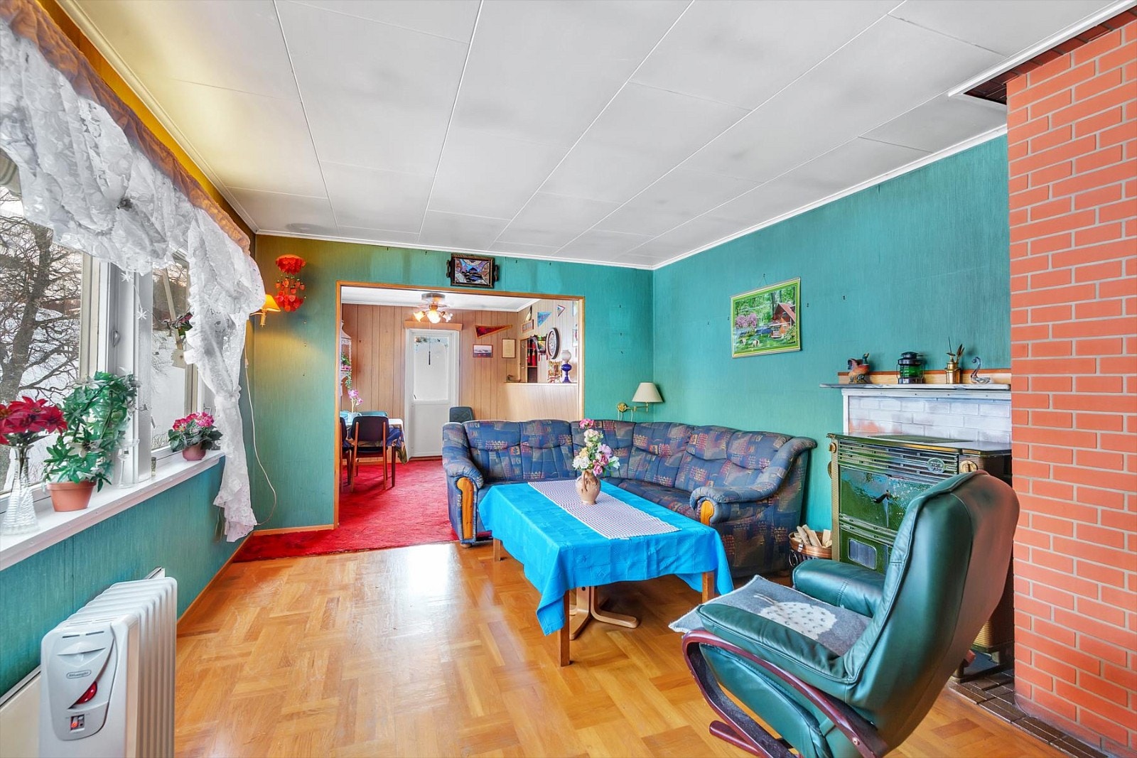 Stue med kombiovn. Galleribilde
