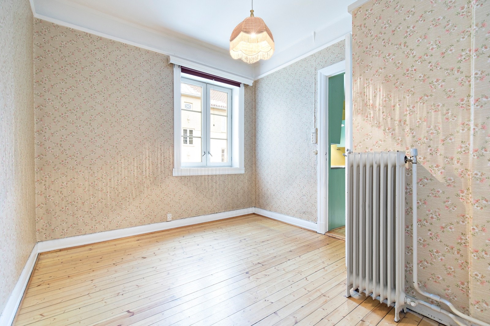 Soverom mot bakgård Galleribilde