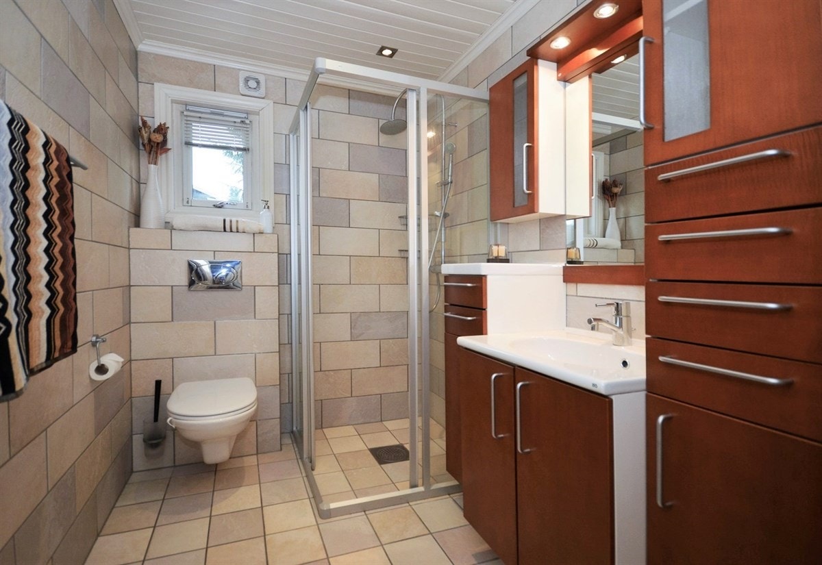 Stort bad i 1 etg. Galleribilde