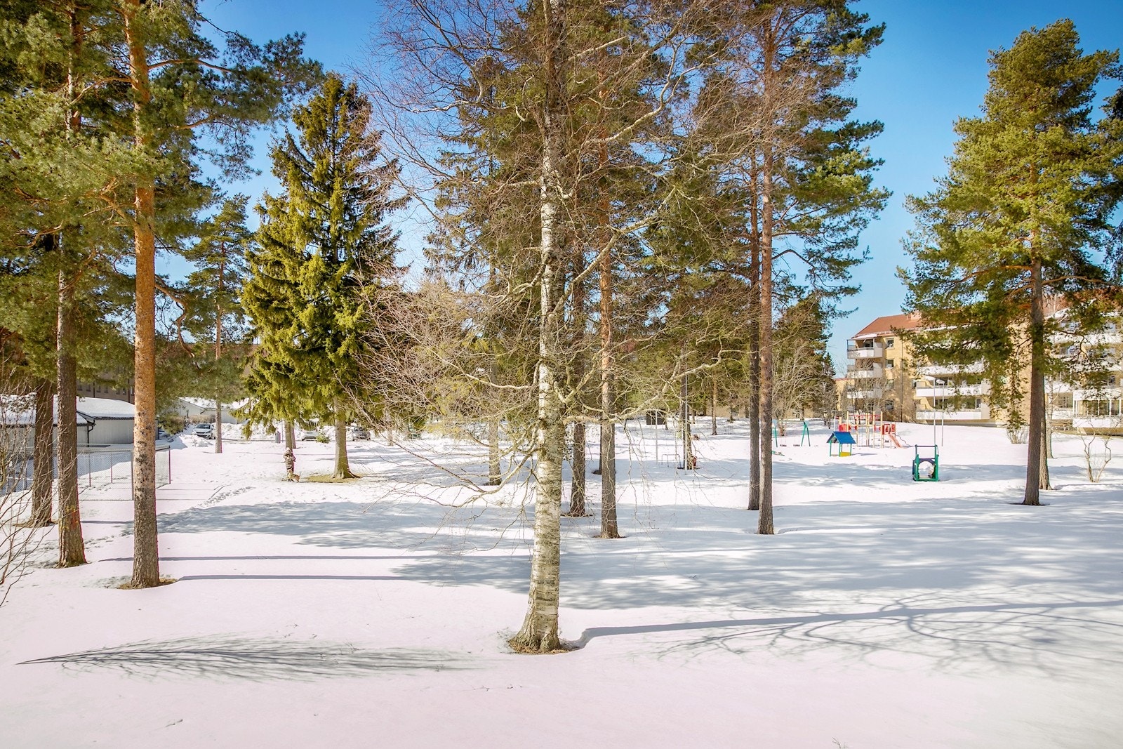 Rikelig med grøntområder i nabolaget Galleribilde