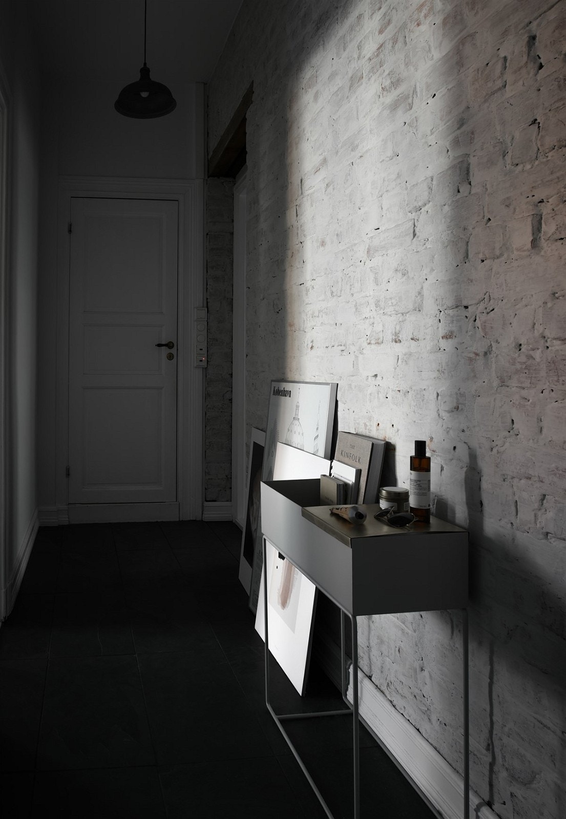 Entré / Hall med nydelig, rustikk teglstein. Galleribilde