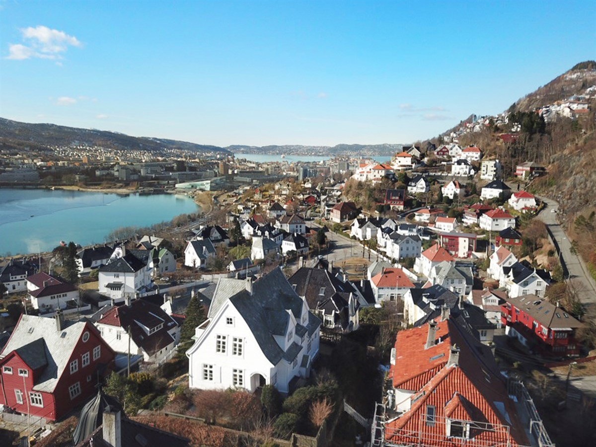 Er dette huset du har drømt om? Nå har du en sjelden mulighet til å sikre deg drømmeboligen.... Galleribilde