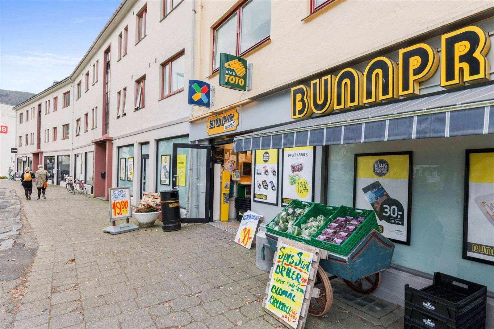 100m fra leiligheten ligger Bunnpris. Galleribilde