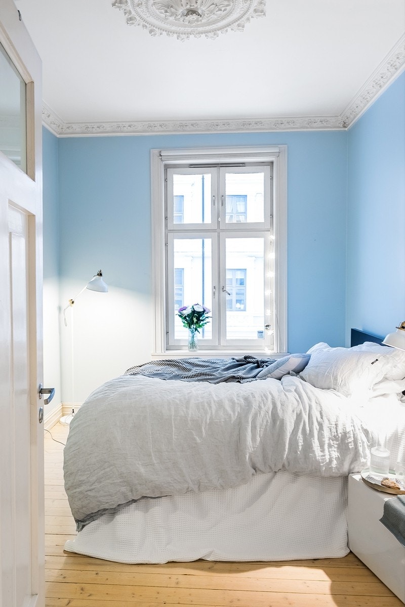 Det andre soverommet er også av god størrelse med plass til dobbelseng og garderobeskap Galleribilde