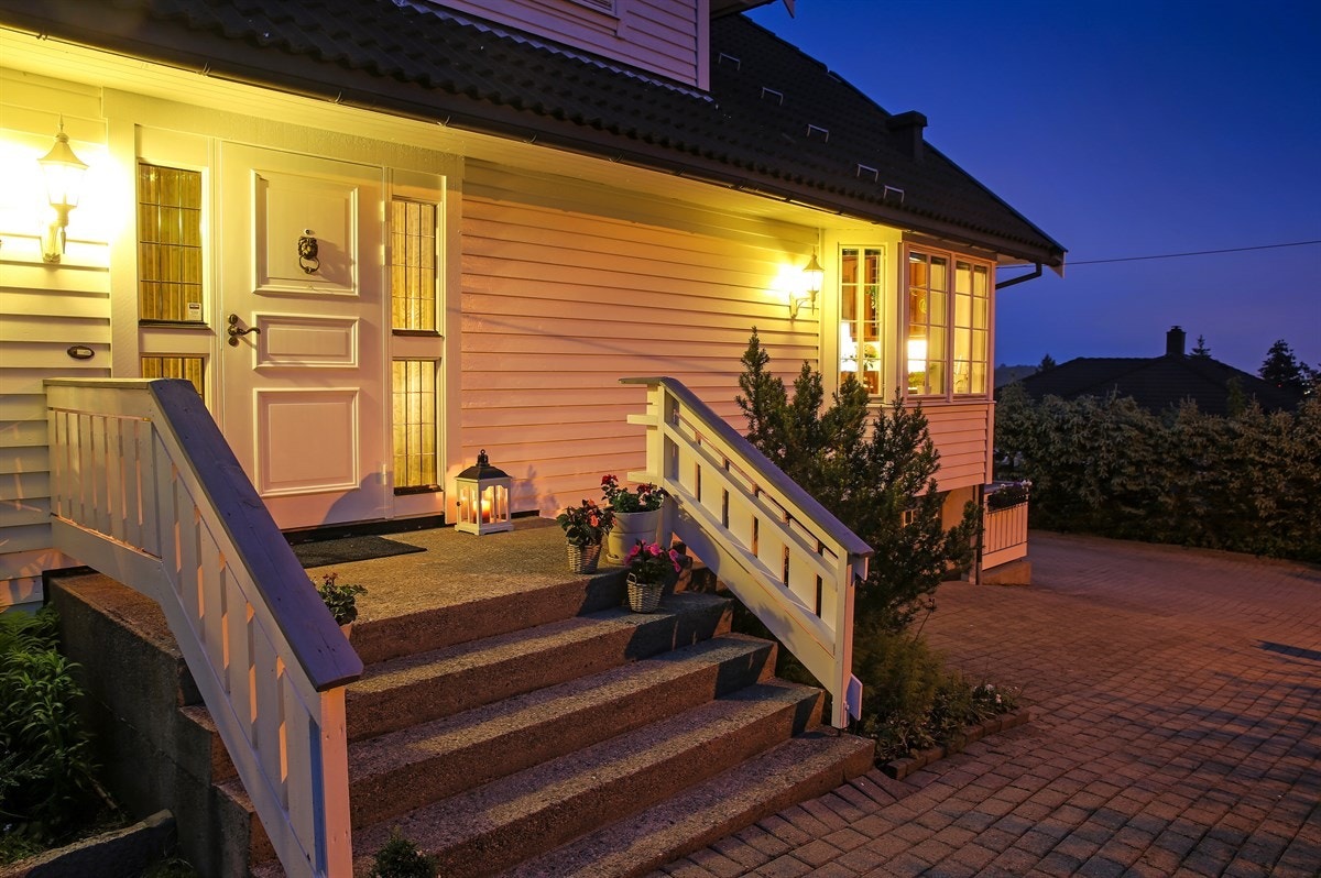 2 entre (2) Galleribilde